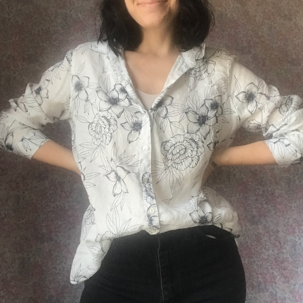 SOLD Linen Rachel Ashwell floral top
